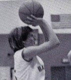 Sue Stimac Verduin in high school basketball game